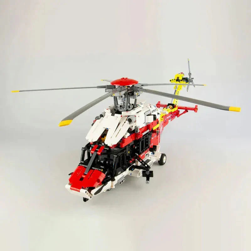 custom moc motorized airbus h175 rescue helicopter bricks toy 74666 usablocks 653 d14c2c27 b73a 4d2e bffc 1c1a37a321ba custom moc motorized airbus h175 rescue helicopter bricks toy 74666 usablocks 653 d14c2c27 b73a 4d2e bffc 1c1a37a321ba